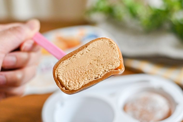 雪見だいふく塩キャラメルの甘じょっぱさがクセになる。ひとくちでハマる食感と味わい【365日アイス女子】の画像