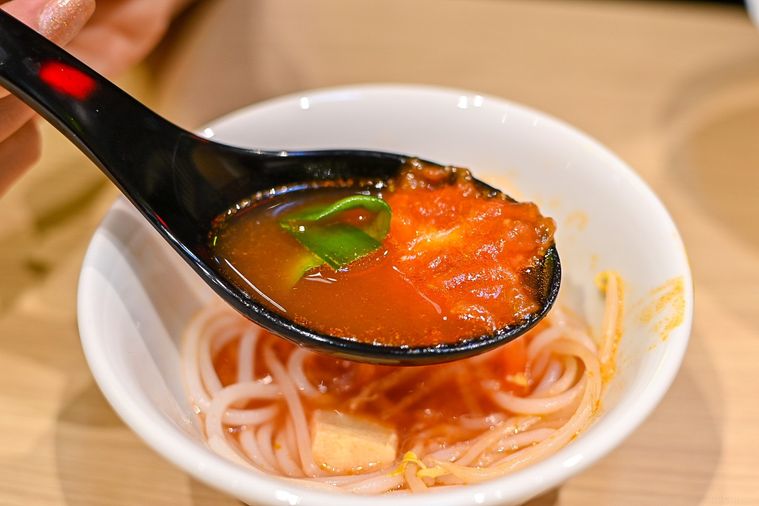香港発スープヌードル店が日本上陸!新宿「譚仔三哥米線(タムジャイサムゴー)」のおすすめメニューの画像