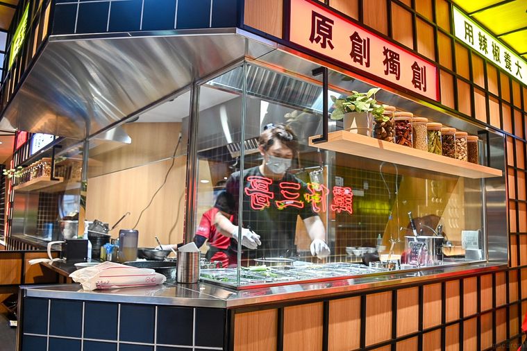 香港発スープヌードル店が日本上陸!新宿「譚仔三哥米線(タムジャイサムゴー)」のおすすめメニューの画像