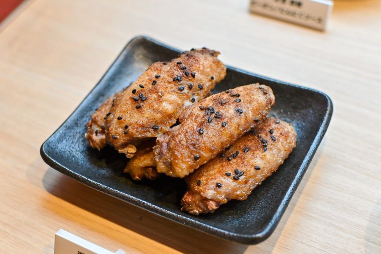 譚仔三哥米線の湖南土匪雞翼（トーフェイ・チキン）