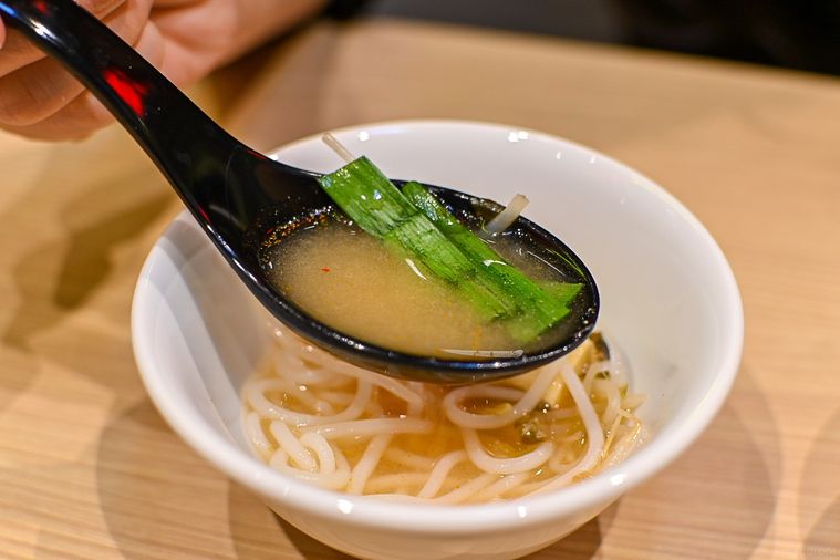香港発スープヌードル店が日本上陸!新宿「譚仔三哥米線(タムジャイサムゴー)」のおすすめメニューの画像