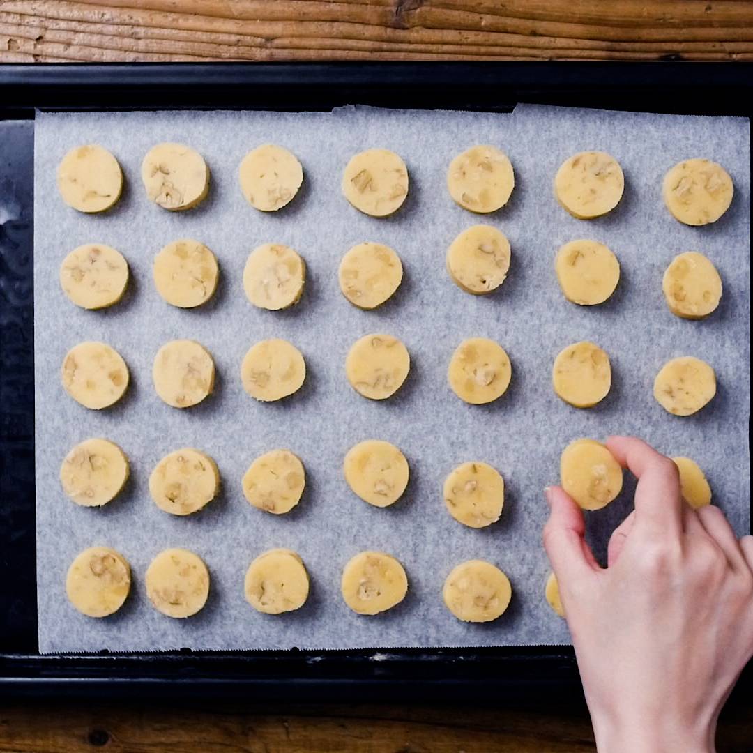 サクほろ食感 くるみクッキー Macaroni