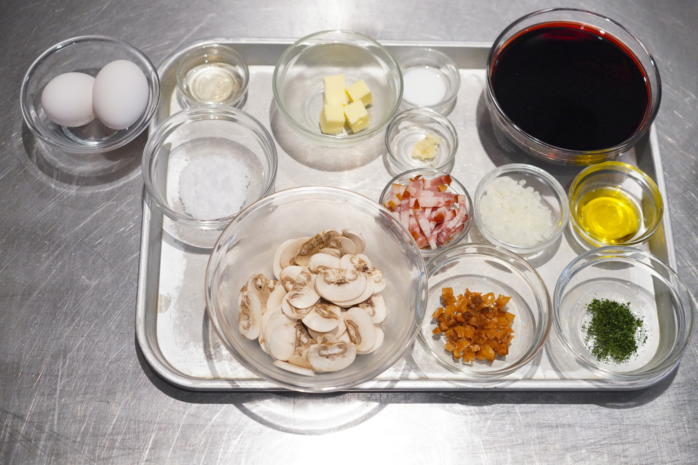 とろ〜り半熟卵で作る「ウフ・アン・ムーレット」【秋元さくらシェフ直伝】 macaroni