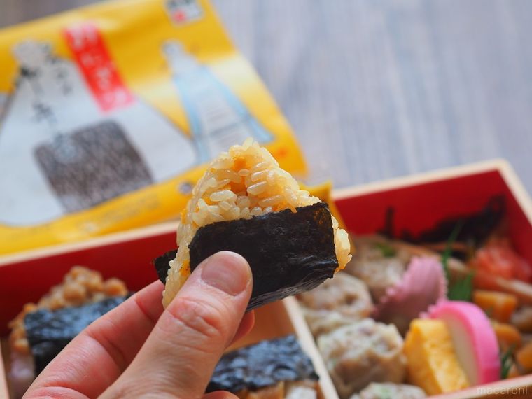 崎陽軒「おにぎりシウマイ弁当」を入手!期間限定の発売につき、即売り切れの嵐!?の画像