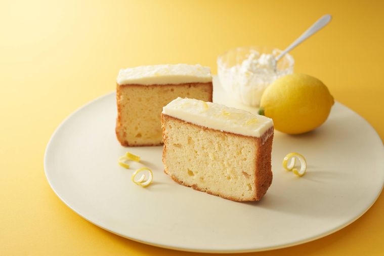 スタバ新作サマーフード全9品!花束風ケーキやバナナクリームドーナツなど必食メニューが大集合の画像