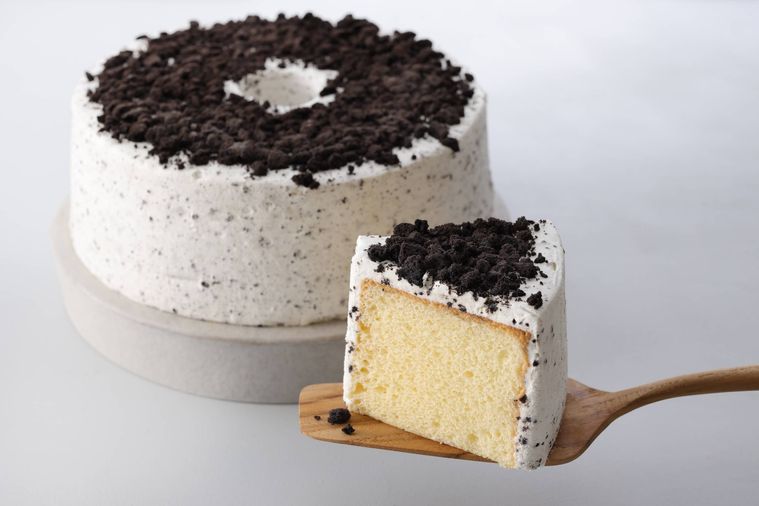 スタバ新作サマーフード全9品!花束風ケーキやバナナクリームドーナツなど必食メニューが大集合の画像