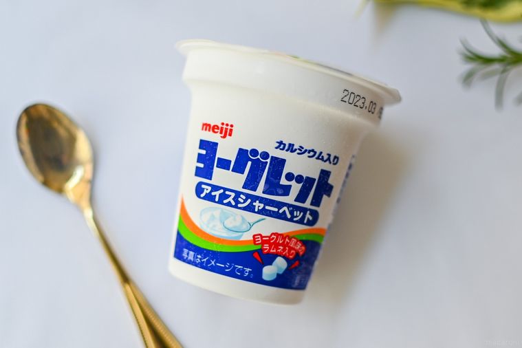ヨーグレットがアイスになって登場!爽やかさ全開でラムネがアクセントに【365日アイス女子】の画像