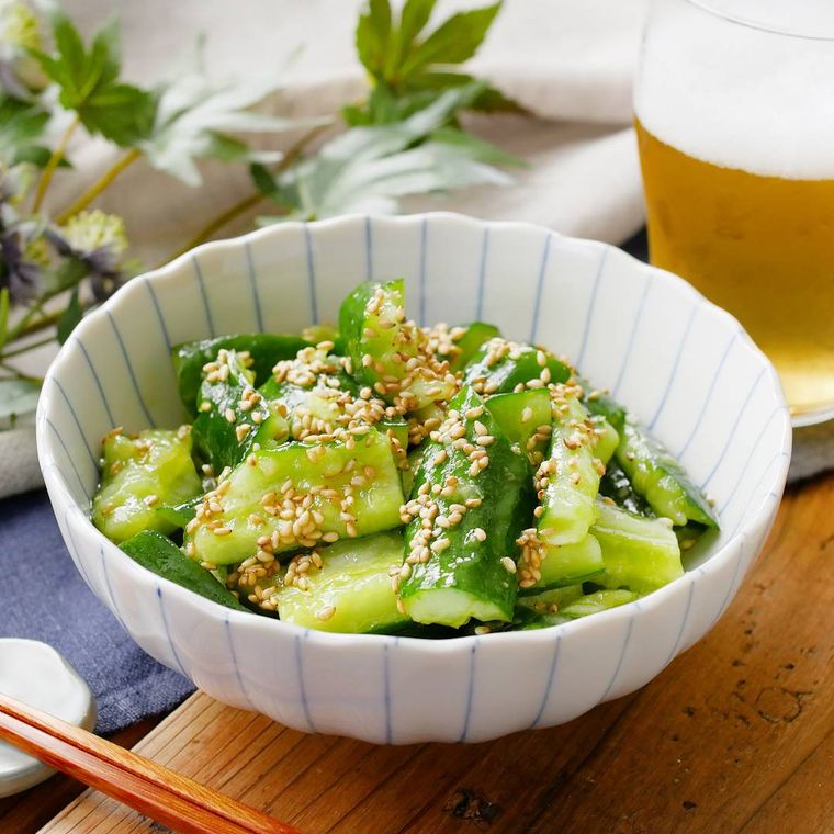 器に盛られた、たたききゅうり