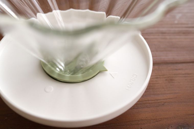 お茶も丁寧にドリップする時代がきた!HARIO「茶茶ドリッパー」の使い方・気になる味は?の画像