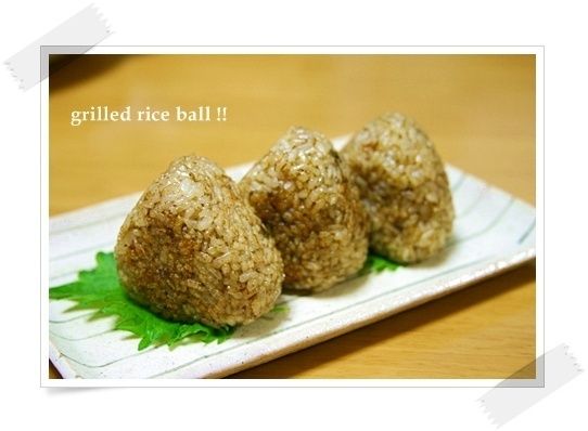 簡単で美味しい「焼きおにぎり」のアレンジレシピまとめ〜夜食にも最適♡の画像