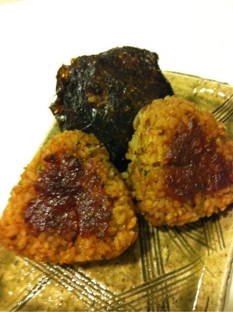 簡単で美味しい「焼きおにぎり」のアレンジレシピまとめ〜夜食にも最適♡の画像