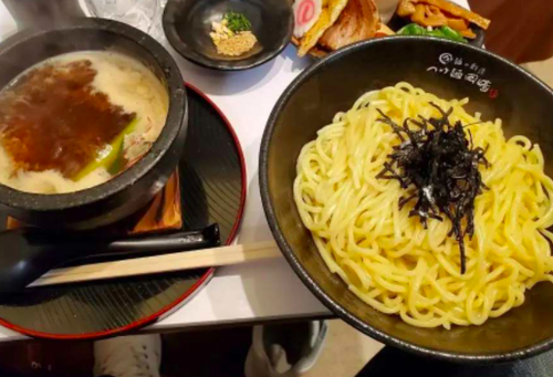 池袋で本当におすすめのつけ麺12選 人気の有名店からおしゃれ店まで Macaroni