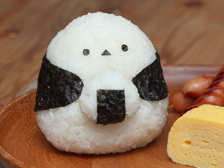 Twitterで約8万いいね シマエナガおにぎり のトリコになる人続出 作り方のポイントを伝授 Macaroni