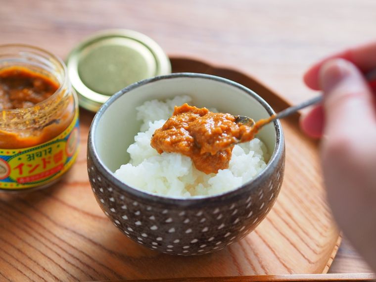 インド風ごはんのお供!? カルディ「インド醤」はあさりの旨みが詰まった新感覚アチャールの画像