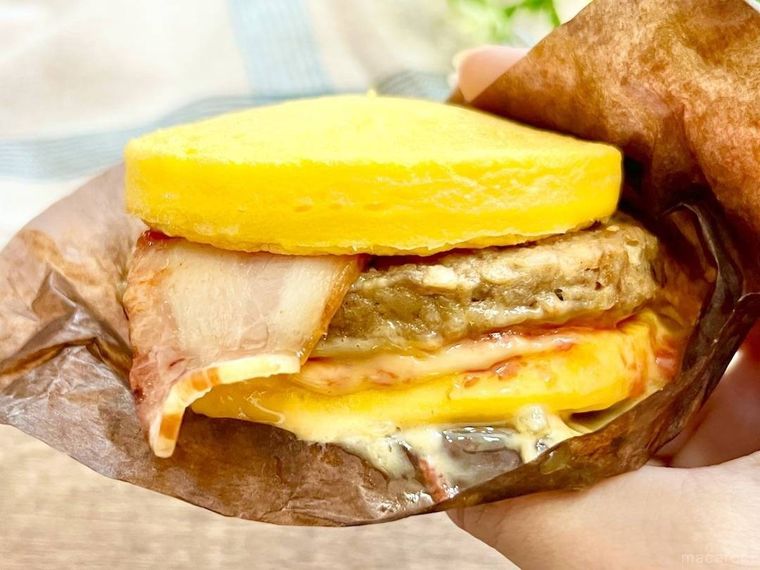 ジャンクなのに低糖質!ローソン「たまごでサンド!たまごバーガー」が革命的の画像