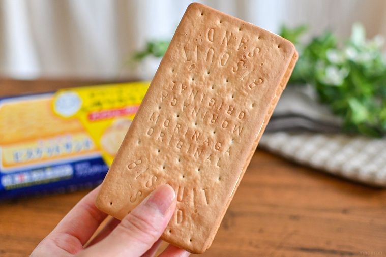 ビスケットサンドがビアードパパとコラボ!本家パイシュークリームの味や食感をそのまま再現【365日アイス女子】の画像