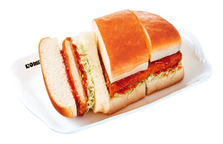コメダに「コメジャンチキンカツパン」が新登場!スパイシーなソースが絶品の画像