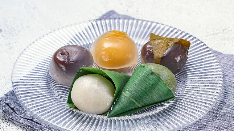 5種類のあんこが入った和菓子