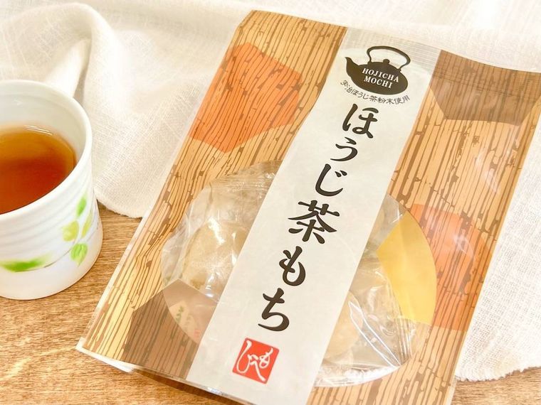 全ほうじ茶好きに伝えたい!カルディ新作「ほうじ茶もち」はオンライン売り切れの注目和菓子の画像