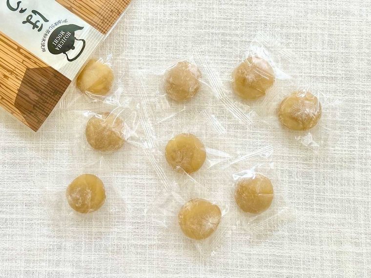 全ほうじ茶好きに伝えたい!カルディ新作「ほうじ茶もち」はオンライン売り切れの注目和菓子の画像