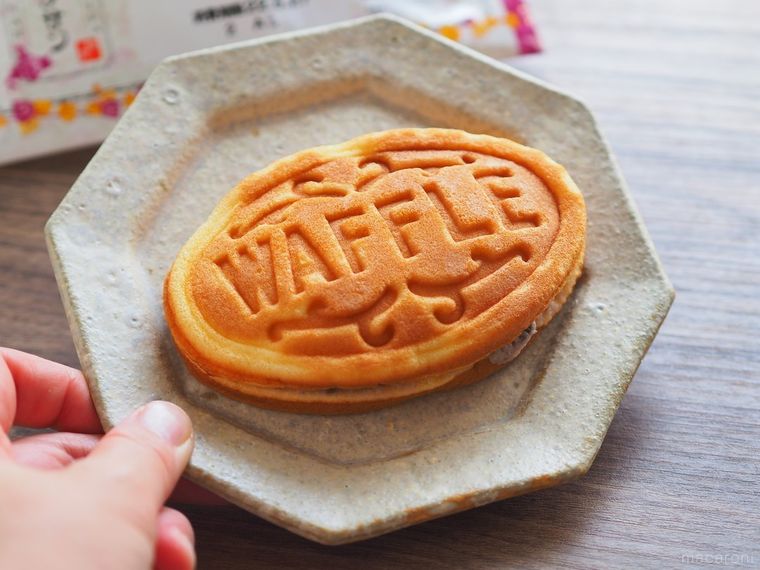 今しか食べられない!北海道土産「あんバタサン」がワッフルになってファミマに登場の画像