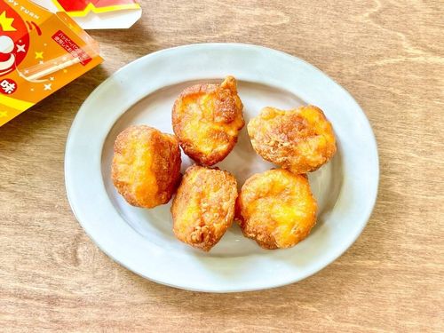 ハッピーターン味のからあげクンに予想外の展開が 食べてみて気づいたあること Macaroni