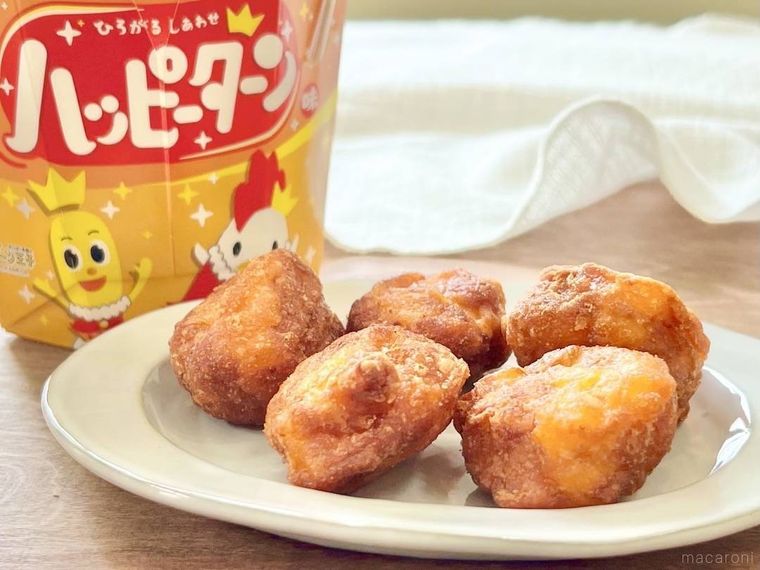 皿にのったハッピーターン味のからあげクン