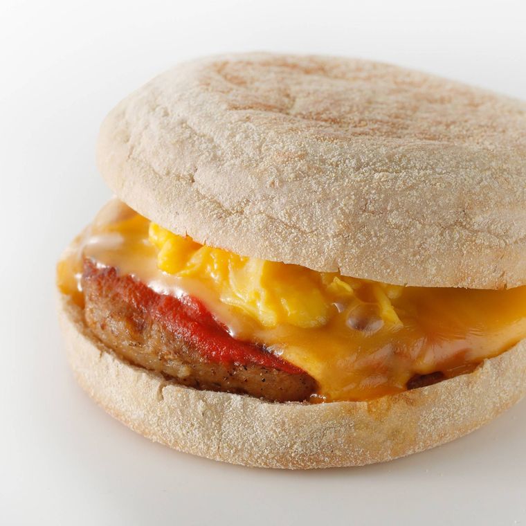スタバ新作フードは “ミドリ” がテーマ!? キウイのチーズケーキやプラントベースフードなど全11種の画像