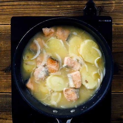 鮭とほうれん草のクリーム煮 Macaroni