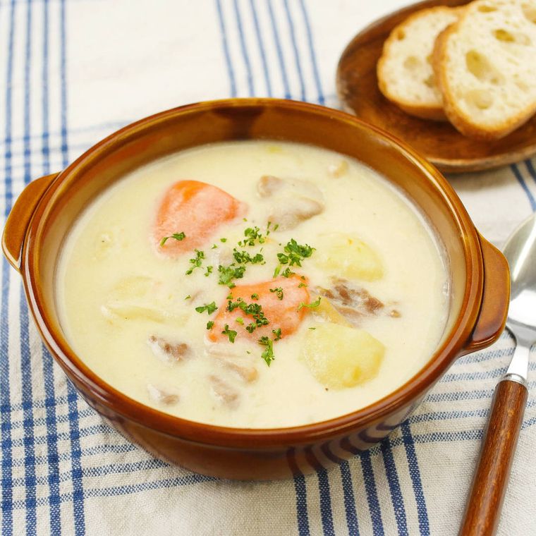 約400名に聞いたキャンプ飯の人気ランキングTOP20大人から子どもまで楽しめるレシピはの画像