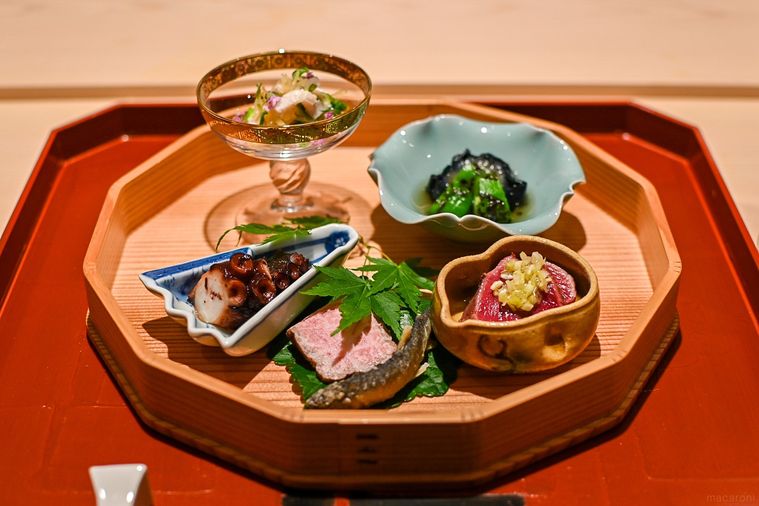 新進気鋭の肉割烹「うし富味」が新富町にオープン。黒毛和牛と旬食材を ‟引き算の料理” で堪能の画像