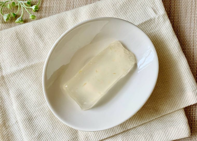 わらびもちブームに新たな風!セブン「レモンわらび」の超もちぷる食感に感動の画像