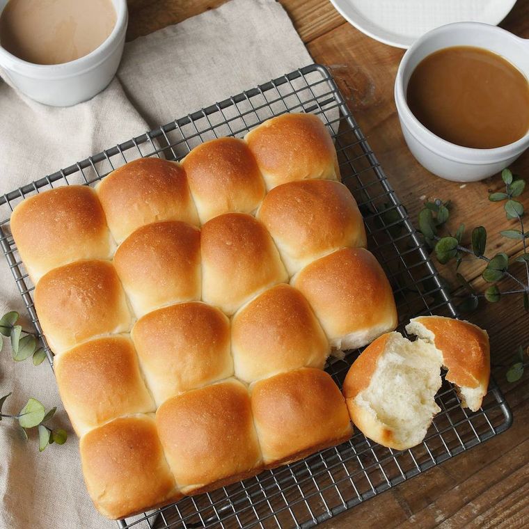 網にのったちぎりパン