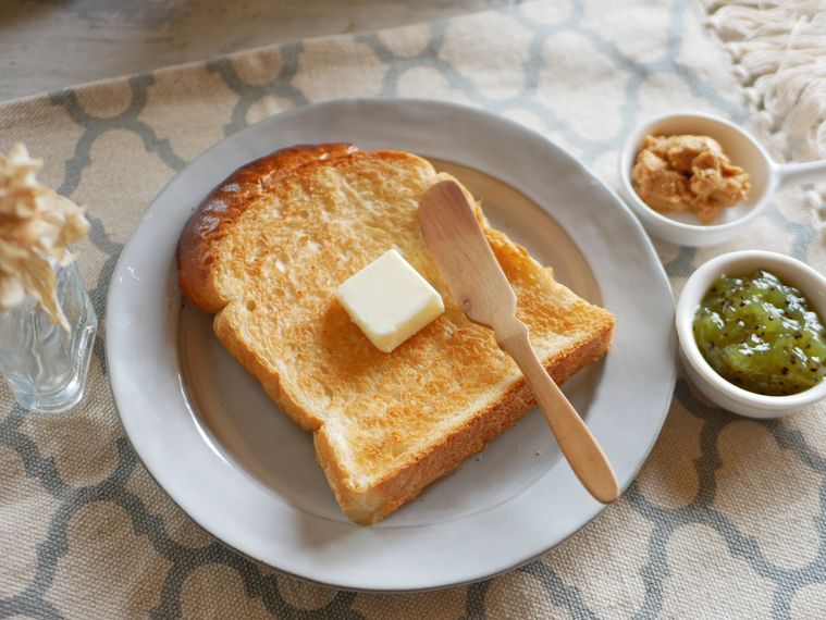 真っ黒に焦げた食パン!? 業界のタブーに挑んだ「黒山乃が美」のおいしい食べ方の画像