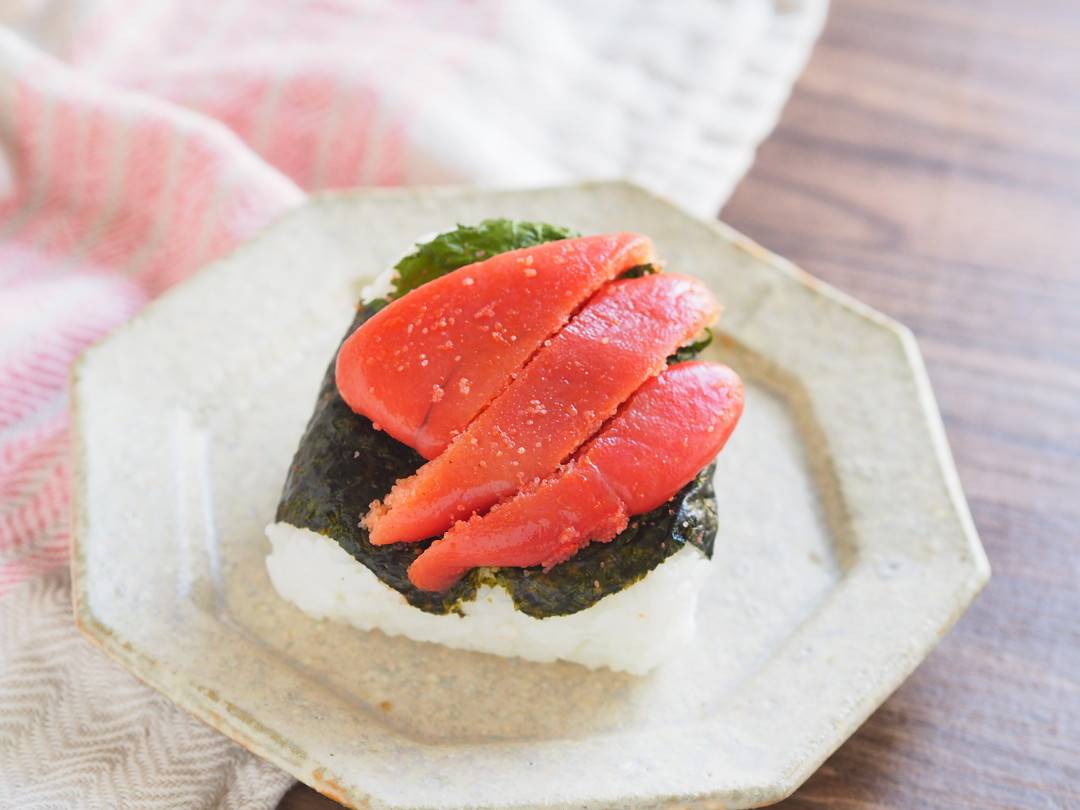 思わず二度見！セブンの最強「明太子おにぎり」はそのまま食べるだけ