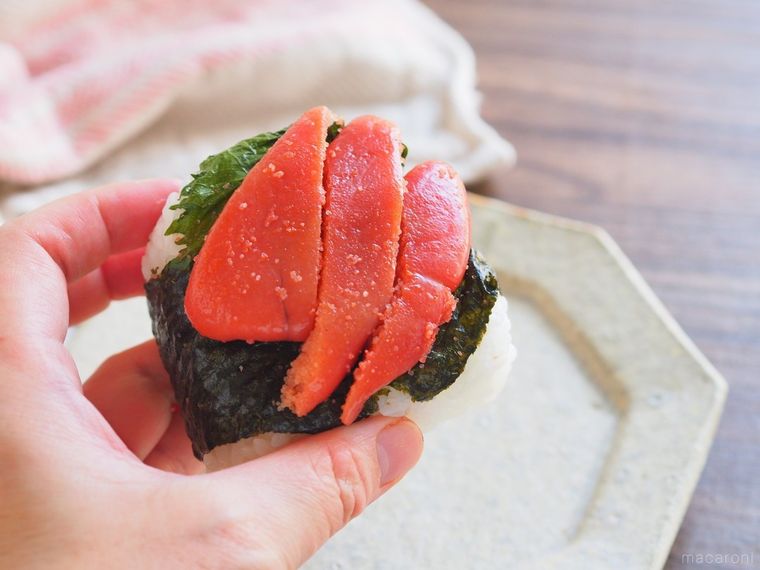 思わず二度見!セブンの最強「明太子おにぎり」はそのまま食べるだけじゃもったいない!?の画像