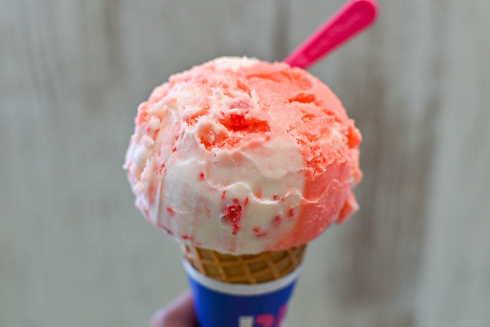 サーティワン初のりんご飴フレーバー登場！「キャンディアップル