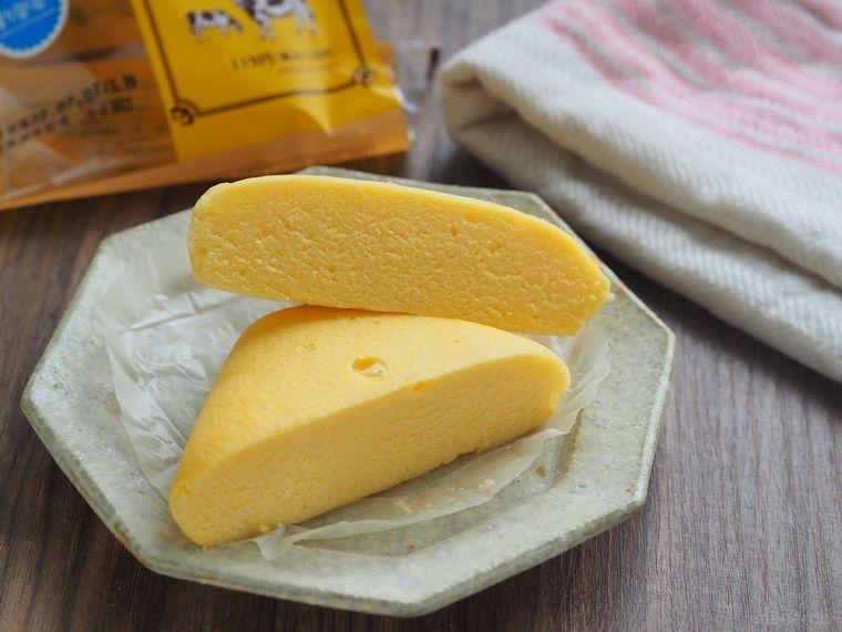 なんて罪深いの!ファミマ「まるでバターな蒸しケーキ」は冷やして食べるのが正解の画像