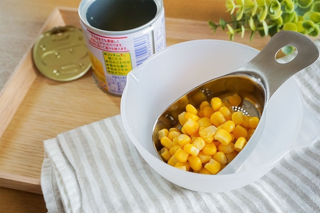 余ったコーン缶はどう保存するのが正解？汁の処理や保存期間を調理師が