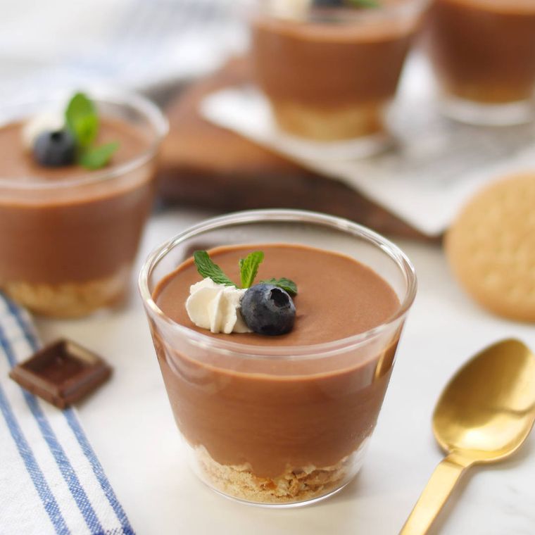 グラスに入った簡単チョコレートムース