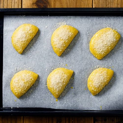 揚げないカレーパン Macaroni