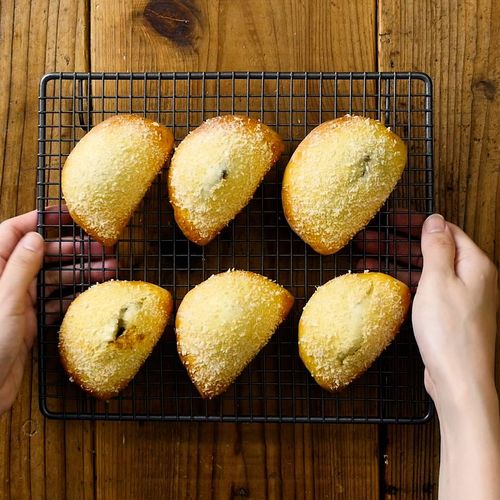 揚げないカレーパン Macaroni