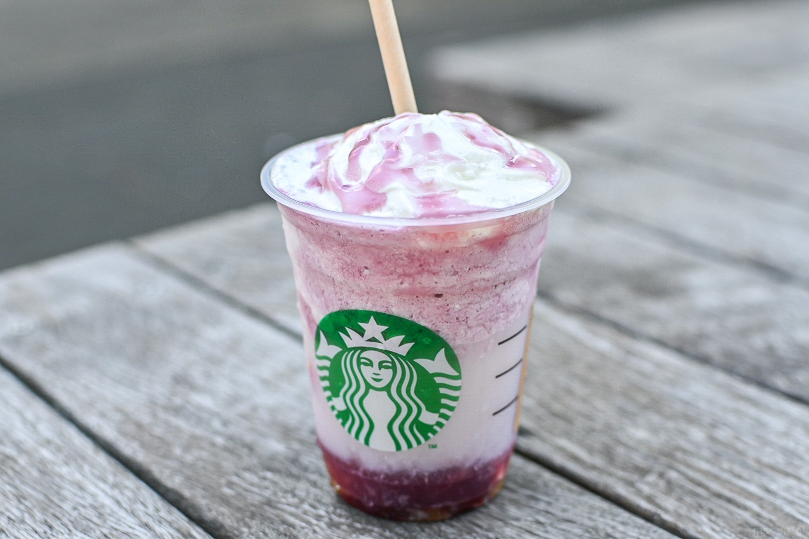 スタバ新作「山梨のぶどうフラペチーノ」の果実感MAXカスタム。マニア 