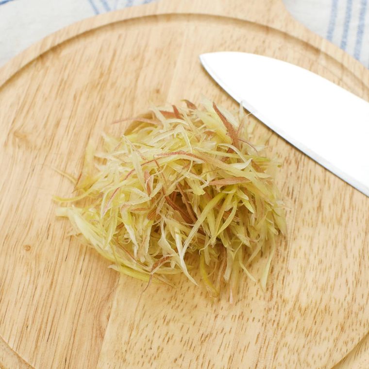 千切りされたみょうが