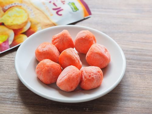 もっちり韓国グルメ さつま芋チーズボール をカルディで発見 まさかのビジュアルに驚愕 Macaroni もっちり韓国グルメ さつま芋チーズボール をカルディで発見 まさかのビジュアルに驚愕 Macaroni