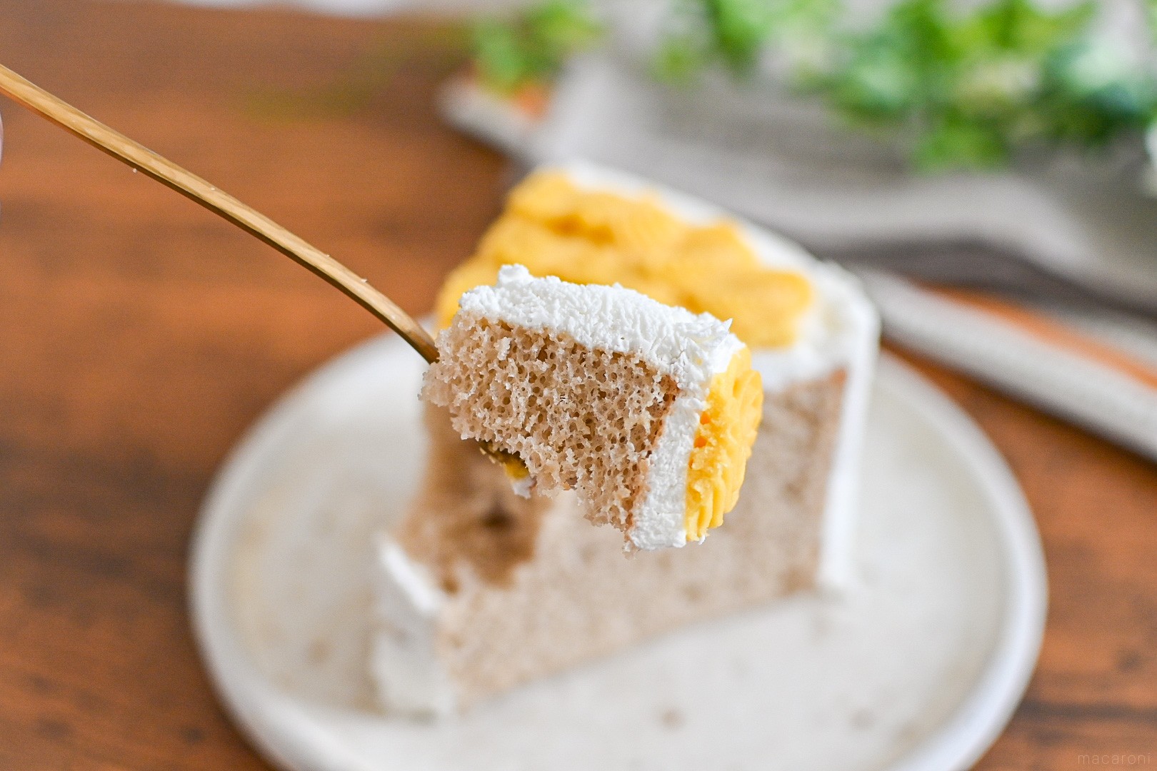 スタバ新作 スイートポテトシフォンケーキ をレポ 秋しか食べられない芋スイーツ Macaroni