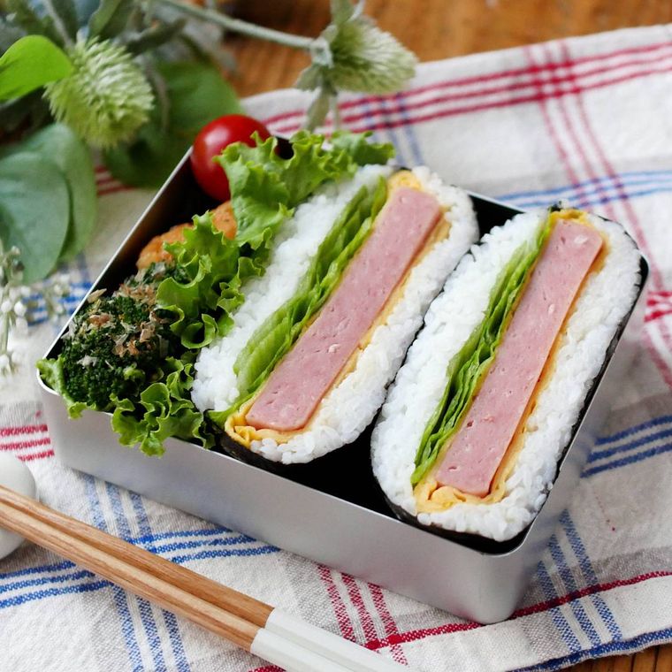 3. スパム卵のおにぎらず