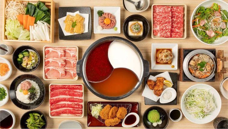 しゃぶしゃぶのお肉や揚げ物、たれ