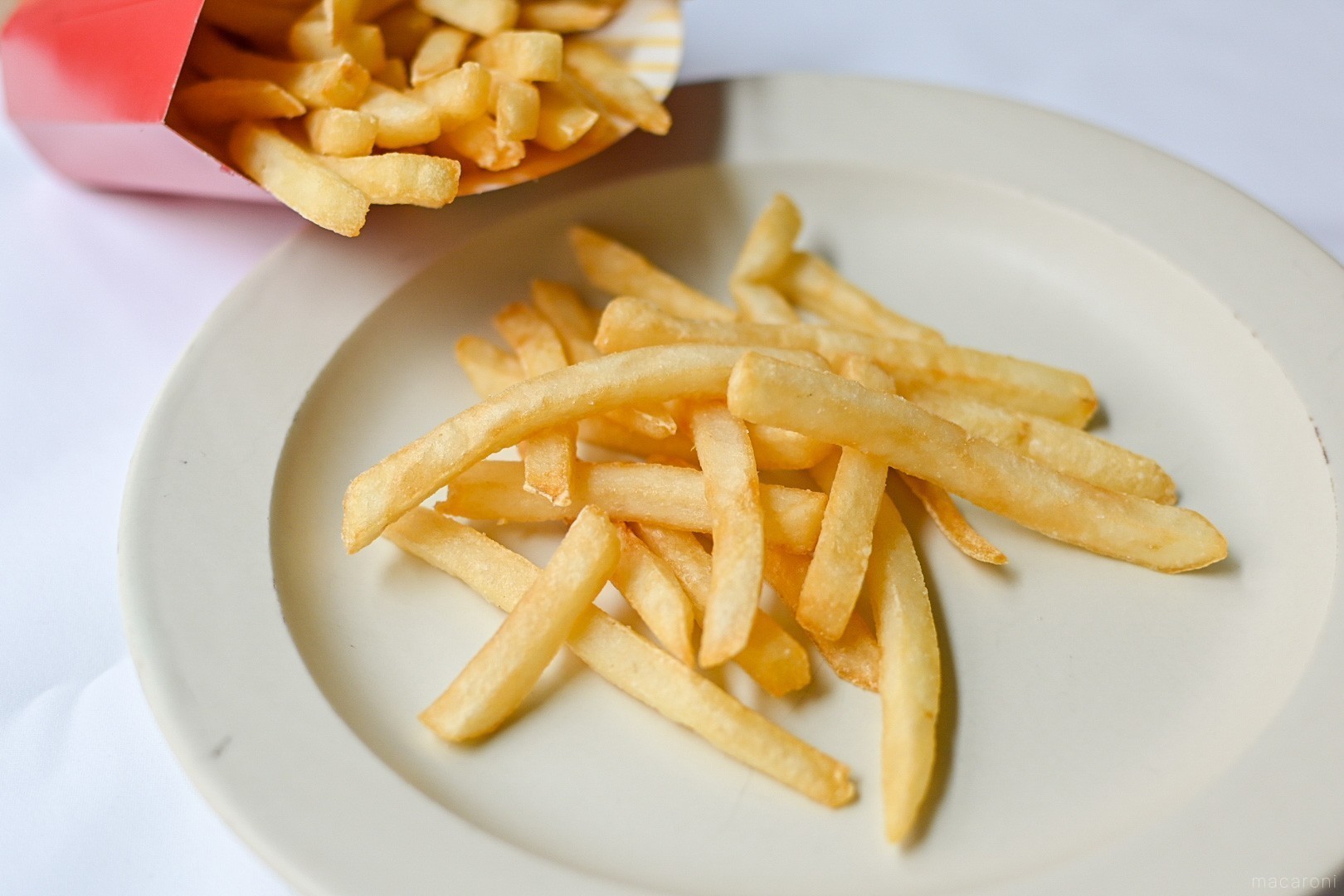マックポテトの値段は？全サイズの量・カロリーの比較や損しない購入