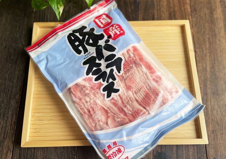 業務スーパー「国産豚バラスライス」のパッケージ